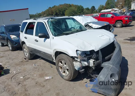 2005 Ford Escape Xlt z USA, uszkodzony, nr VIN 1FMYU93125DA16888